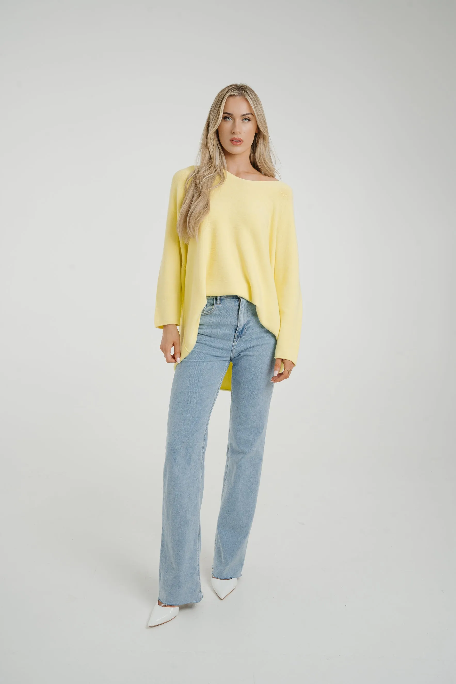 Amber V-Neck Jumper In Yellow