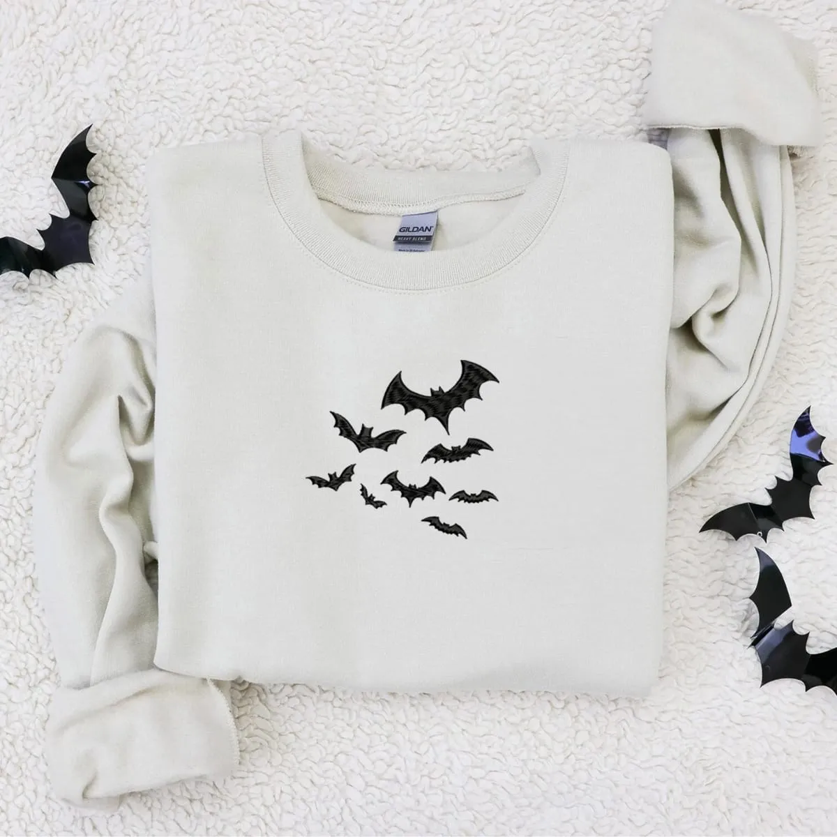 Bats Halloween Crewneck Sweatshirt, Embroidered Bats on Sleeve Hoodie for Men Women