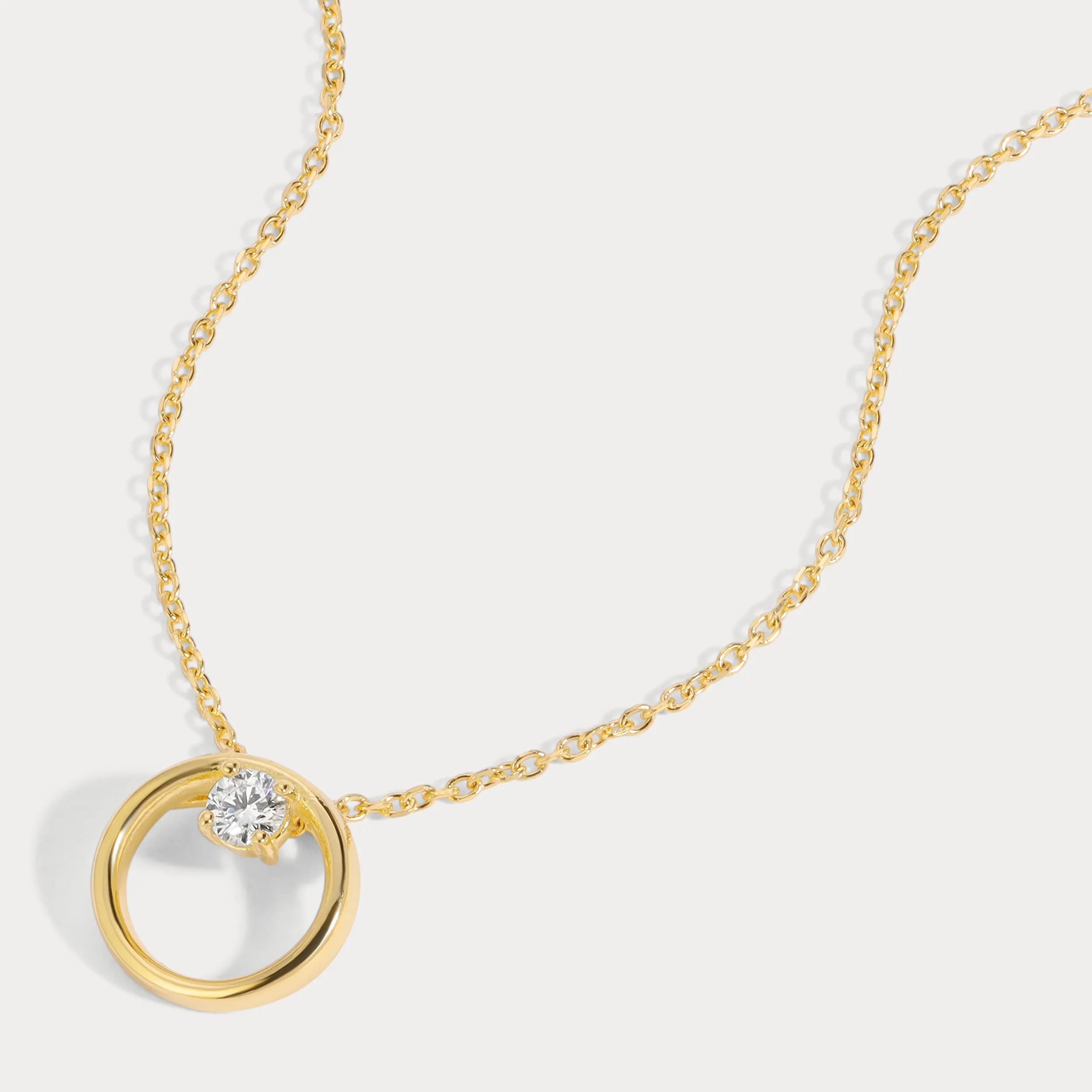 Dainty Circle Necklace