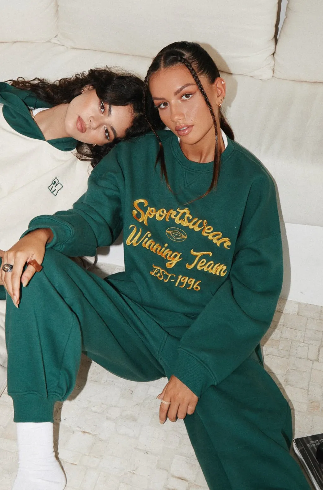 Glan Sweatshirt in Forest Green in Winning Team Mix Embro