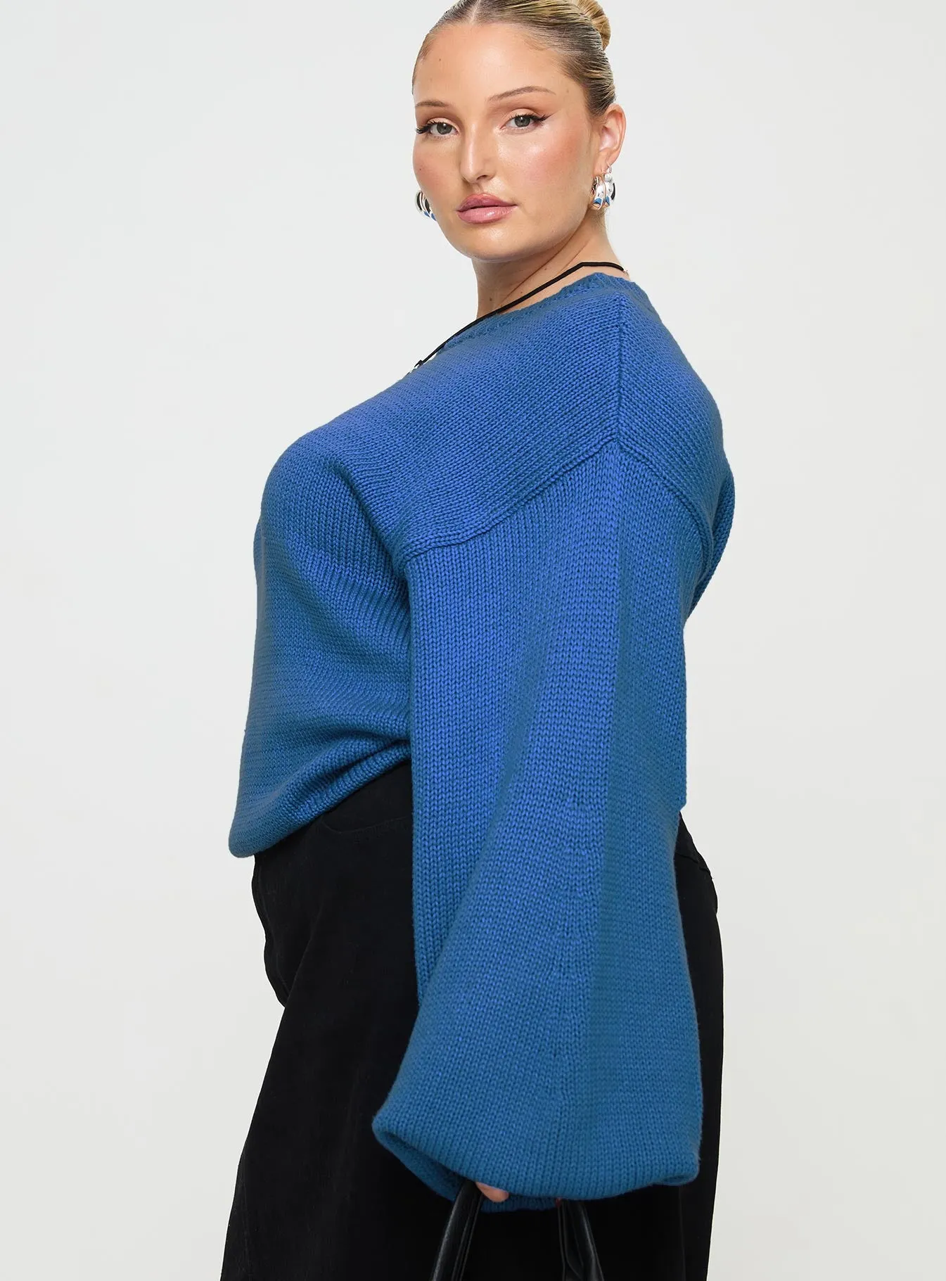 Harmony Knit Sweater Blue Curve