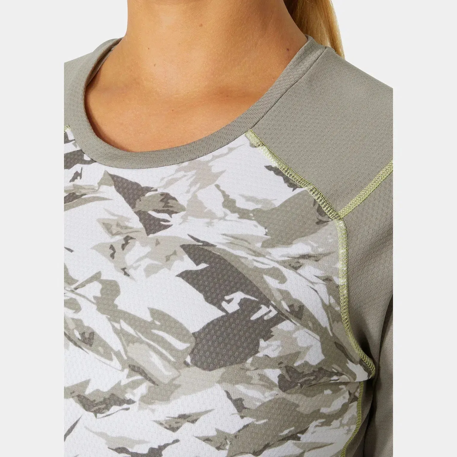 Helly Hansen Women's Lifa Active Graphic Crew