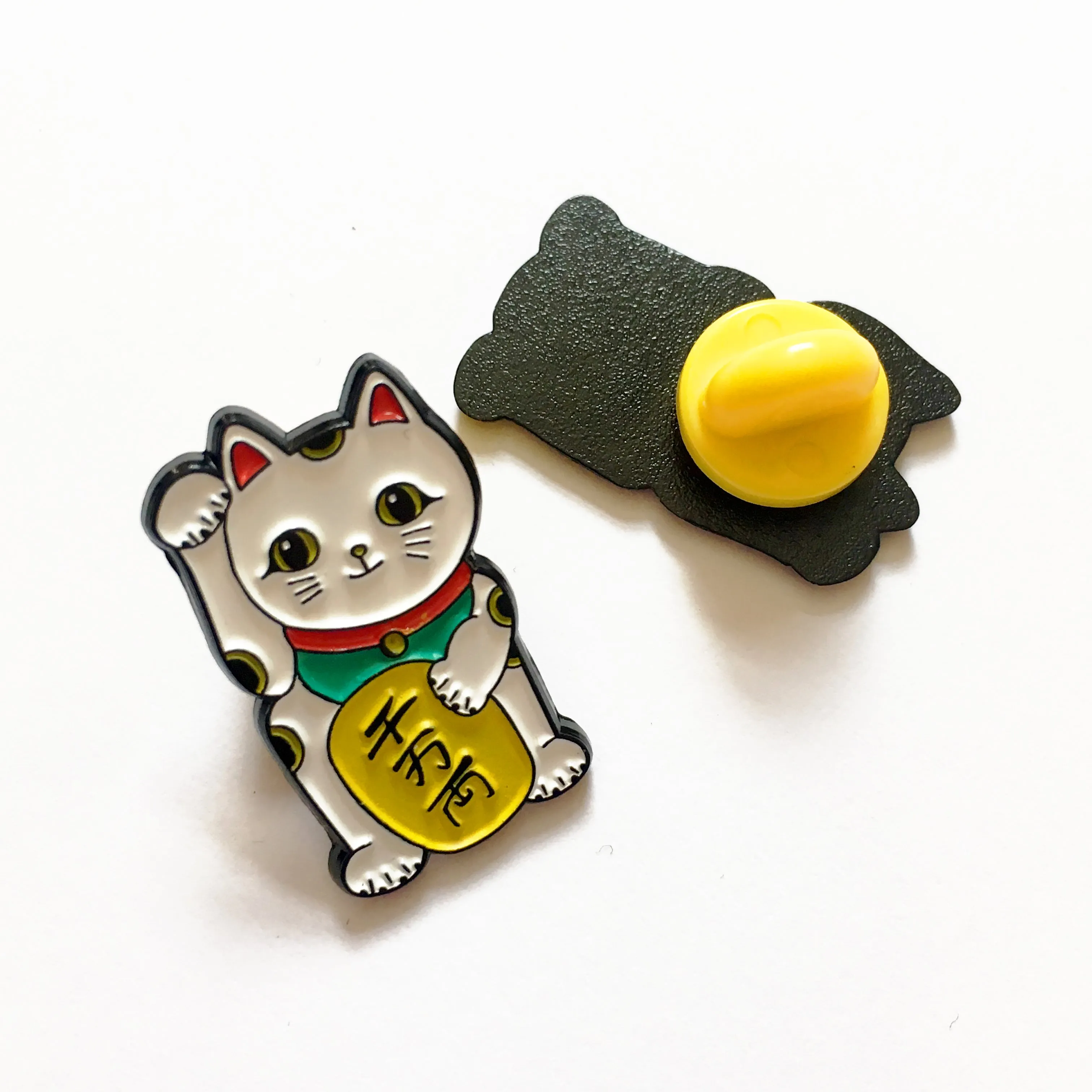 Maneki Neko - Enamel Pin