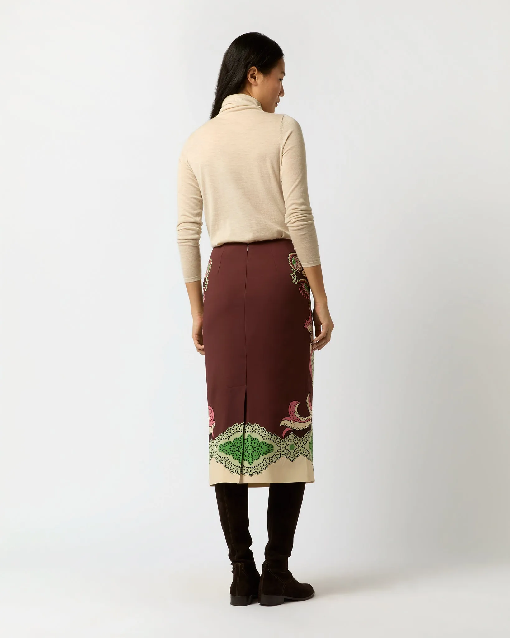 Pencil Skirt in Portal Placée Envers Satin