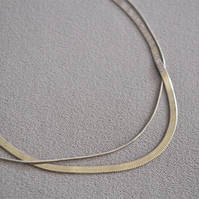 Sleek Double-Layered Snakebone Choker Necklace