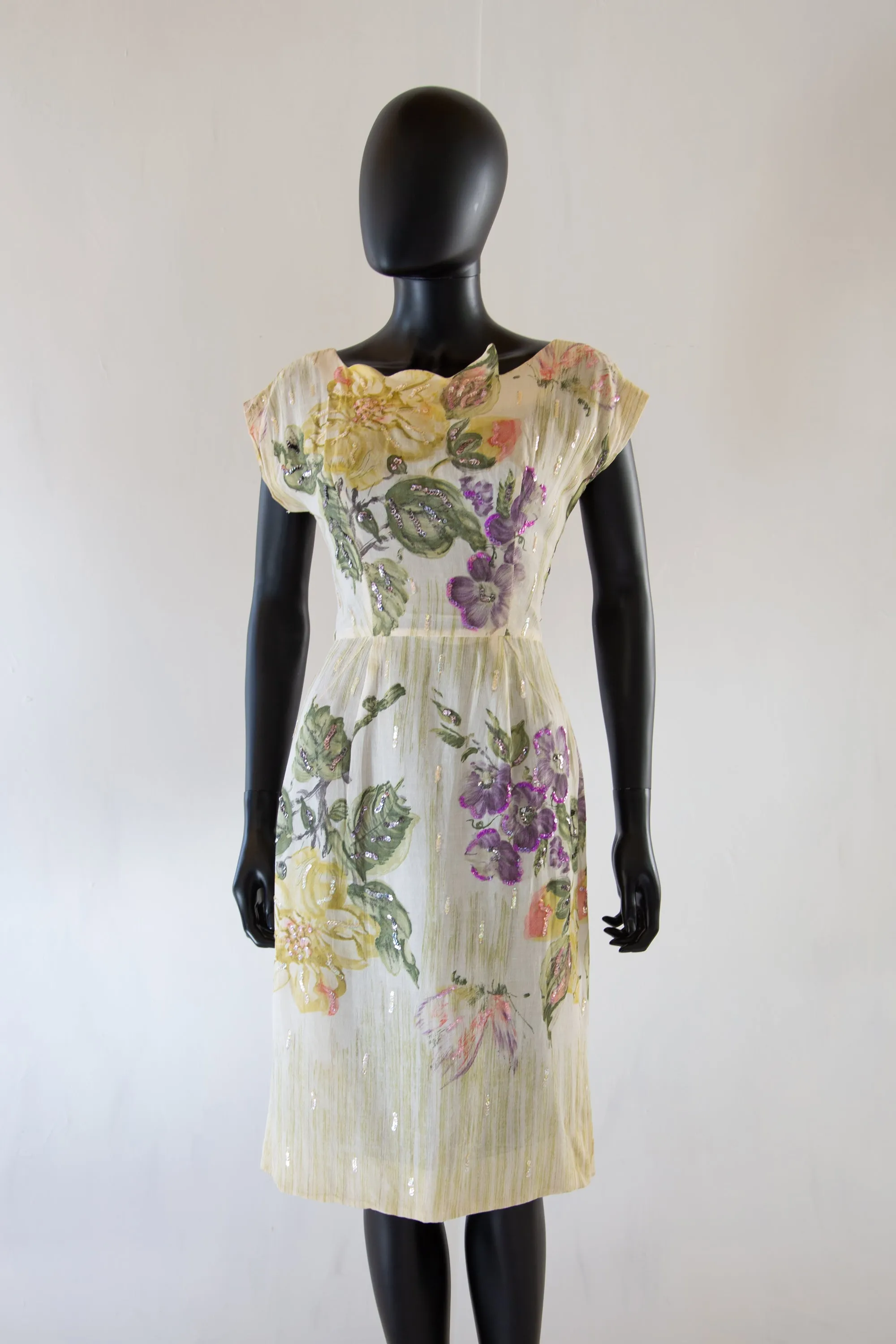 Vintage 1950s Cream Floral Voile Wiggle Dress