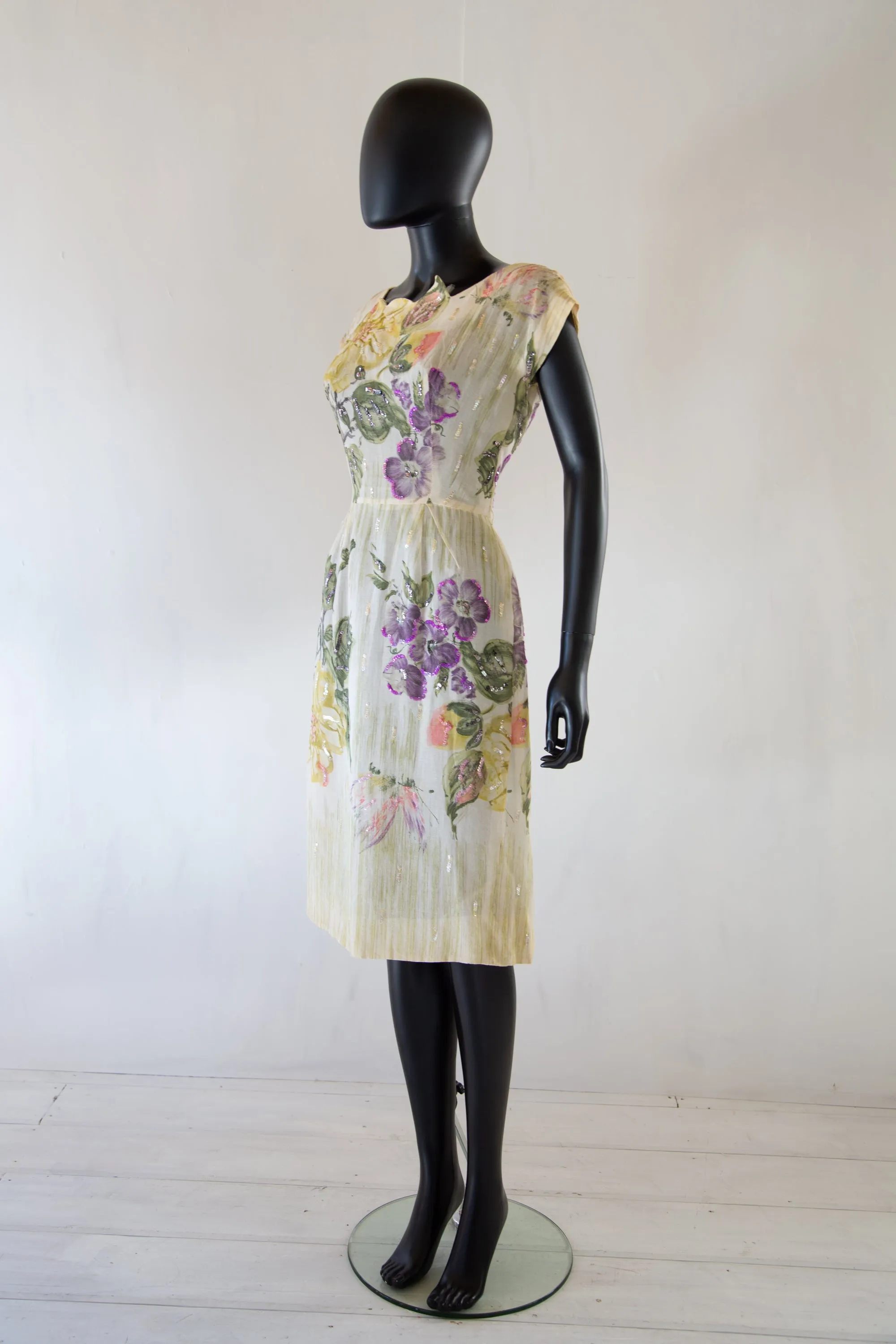 Vintage 1950s Cream Floral Voile Wiggle Dress