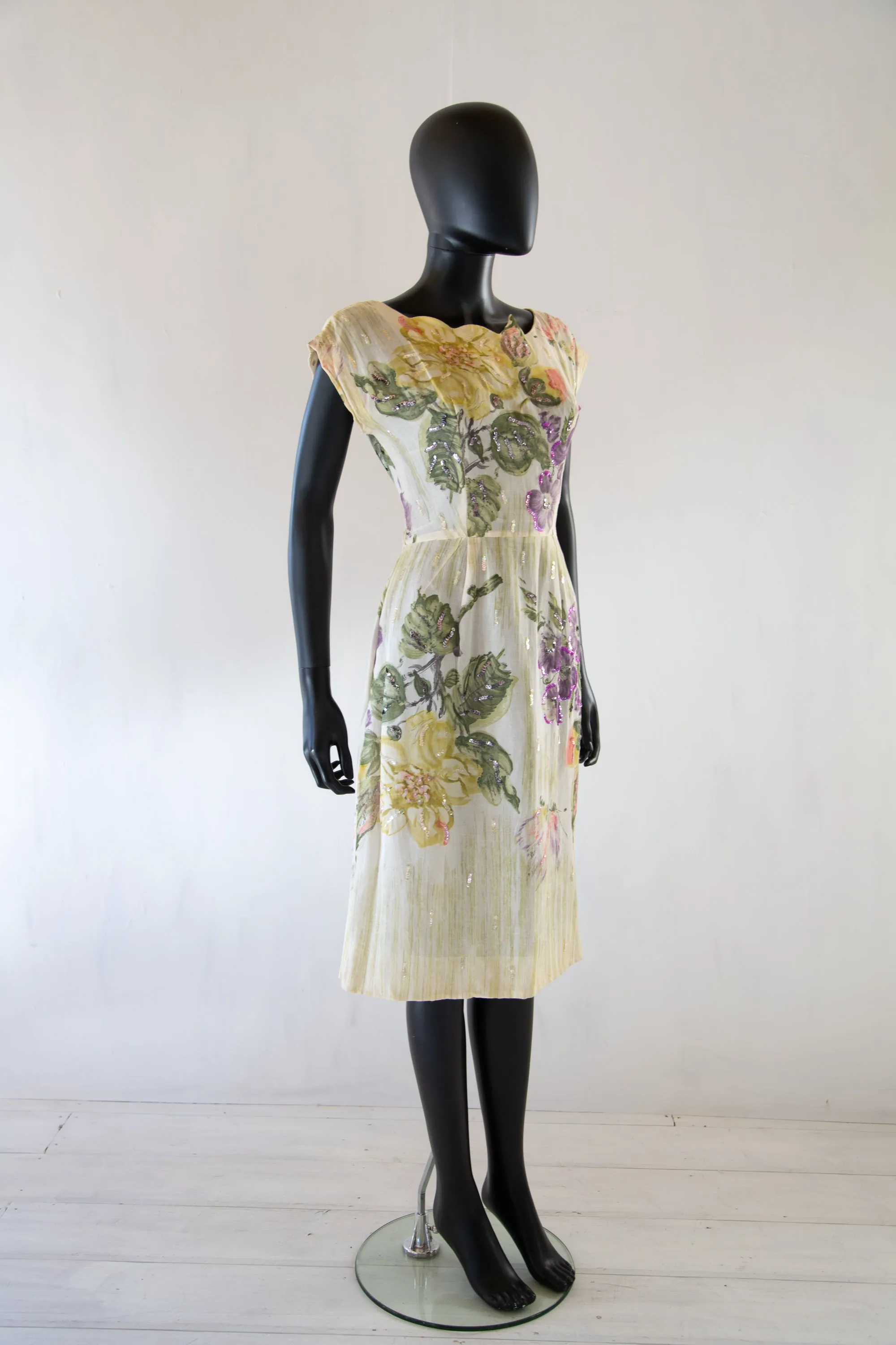 Vintage 1950s Cream Floral Voile Wiggle Dress