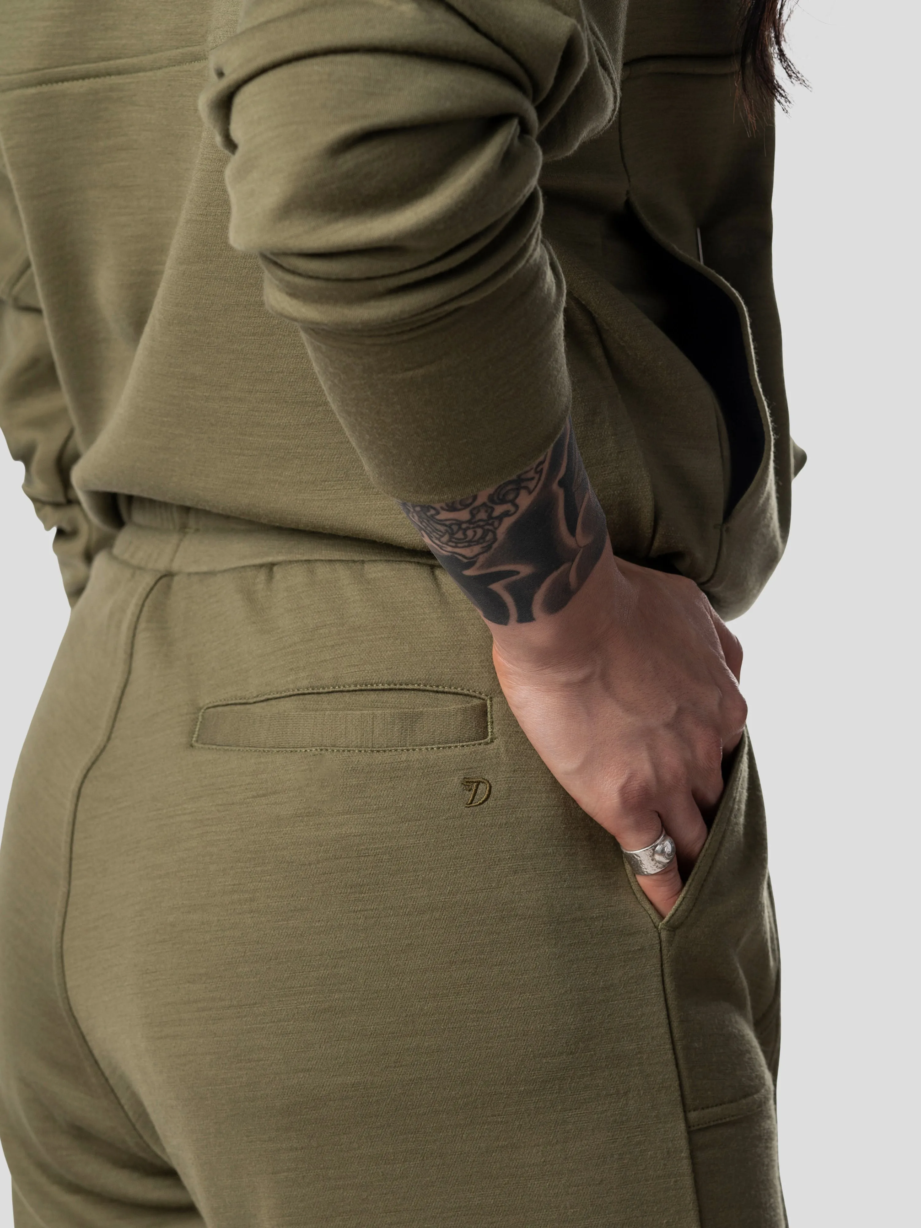 W's Barton Fleece Pant - Military Green